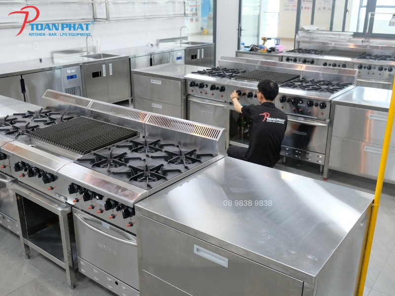 Khu bếp thực hành trường đại học UEF do Toàn Phát thi công