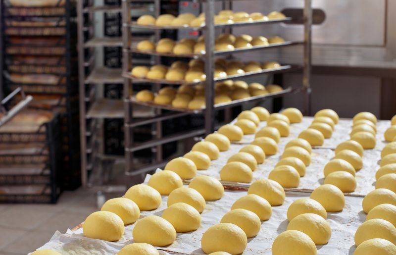 Khu tiếp nhận nguyên liệu và sơ chế do Toàn Phát thi công bếp bánh tại Quận 7