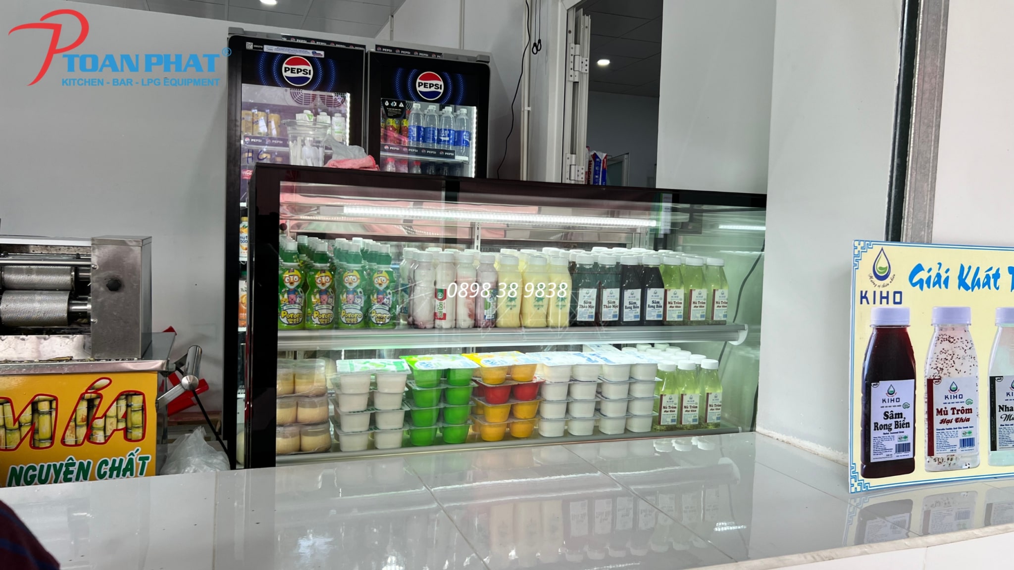 Tủ trưng bày bệnh viện