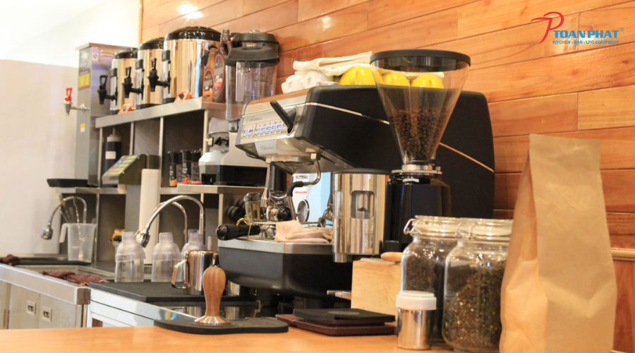 GIẢI PHÁP THI CÔNG BAR – CAFE – TRÀ SỮA 10 Lựa chọn thiết bị phù hợp cho từng mô hình kinh doanh