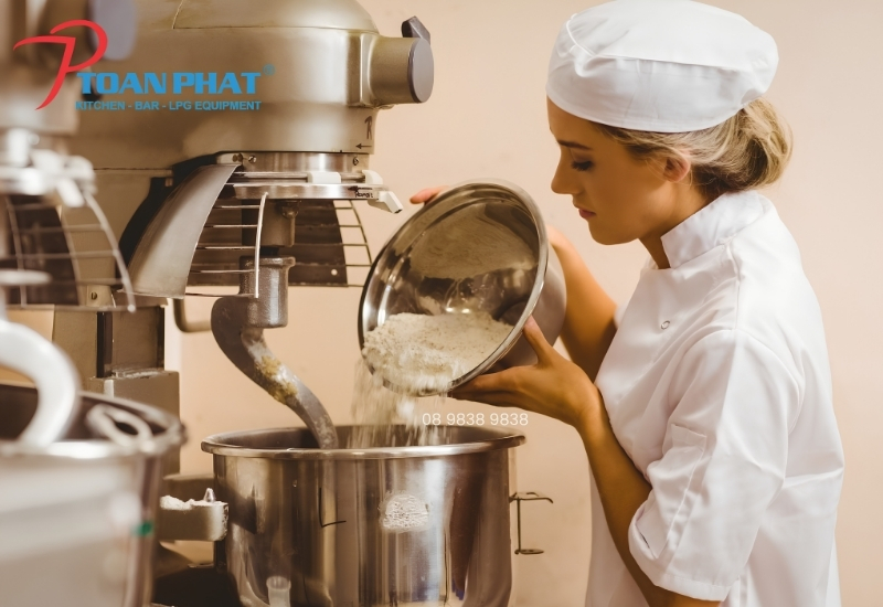 TOP 4 Máy trộn bột cho tiệm bánh nhỏ phù hợp chất lượng nhất 4 Giảm rủi ro đau tay, sai công thức khi trộn thủ công