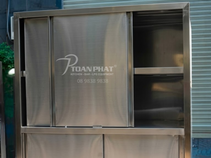 Thiết kế tủ inox 4 tầng chắc chắn, bền bỉ với inox 304 Posco