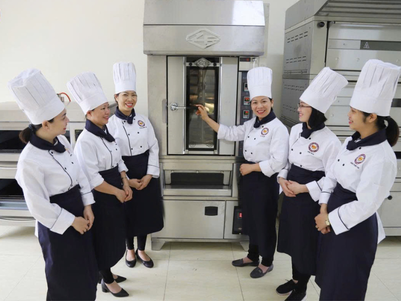 7 điều cần chú ý khi đào tạo nhân viên sử dụng thiết bị làm bánh 3 Kỹ năng sử dụng thiết bị làm bánh