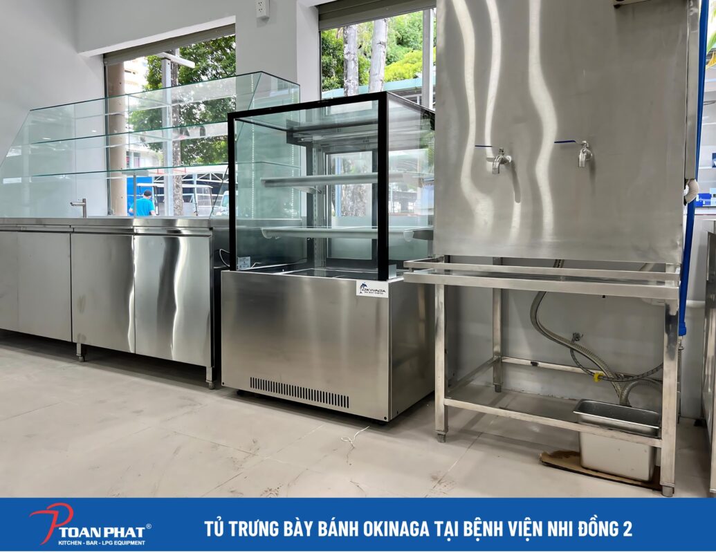 tủ trưng bày bánh okinaga tại bệnh viện nhi đồng 2