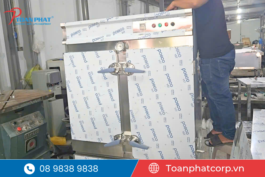 Nên mua tủ nấu cơm công nghiệp bằng điện hay gas tốt hơn? 3 Chất liệu vỏ và thân tủ nấu cơm công nghiệp cao cấp