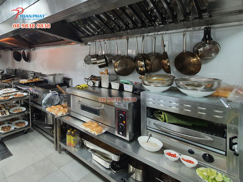 THIẾT KẾ VÀ THI CÔNG BẾP CÔNG NGHIỆP NHÀ HÀNG - KHÁCH SẠN ANNETA 8 Bàn gia vị 2 tầng do Toàn Phát sản xuất và lắp đặt