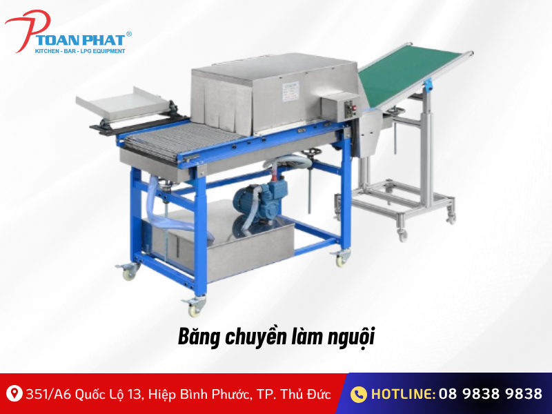 Quy trình sản xuất bánh mì công nghiệp đạt chuẩn chất lượng 2025 16 Băng chuyền làm nguội bánh