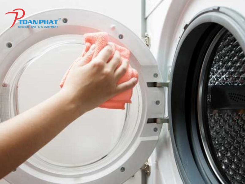 TOP 5 loại nước giặt công nghiệp tốt nhất cho khách sạn, nhà máy 10 Vệ sinh máy giặt định kỳ