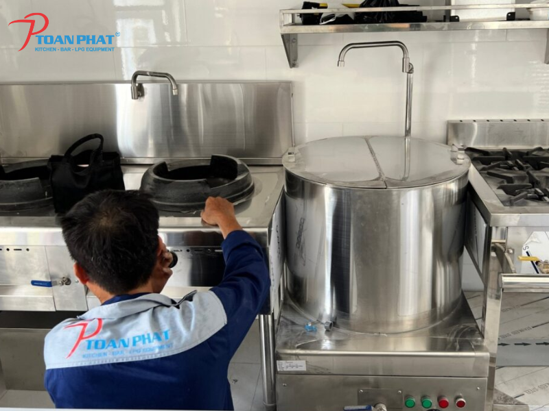 So sánh nồi nấu phở bằng điện và gas: Nên mua loại nào? 3 Nồi phở điện được sản xuất tại xưởng inox Toàn Phát