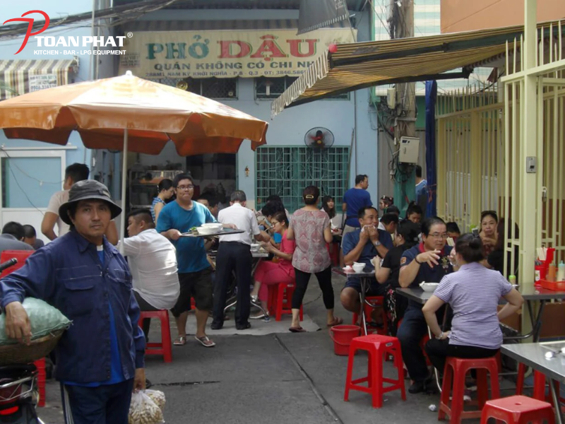 Quán phở bình dân