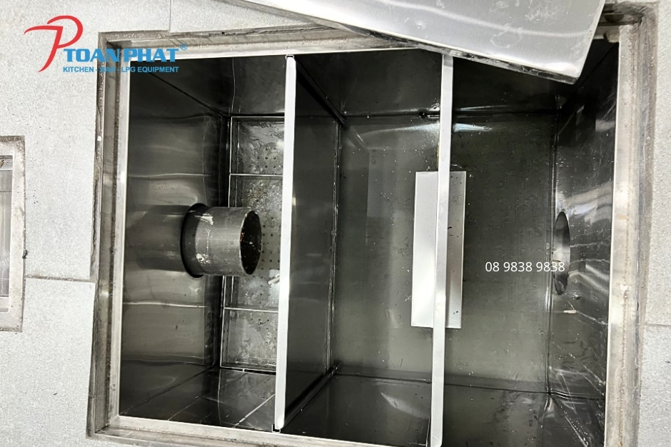 Bể tách mỡ nhà hàng giúp bảo vệ hệ thống thoát nước, hạn chế tắc nghẽn