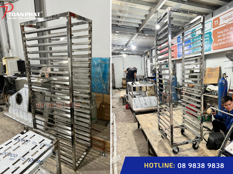 Xe đẩy khay cơm iNox 304 cao cấp tiện lợi | Giá tốt 2 Các loại xe đẩy khay cơm iNox phổ biến