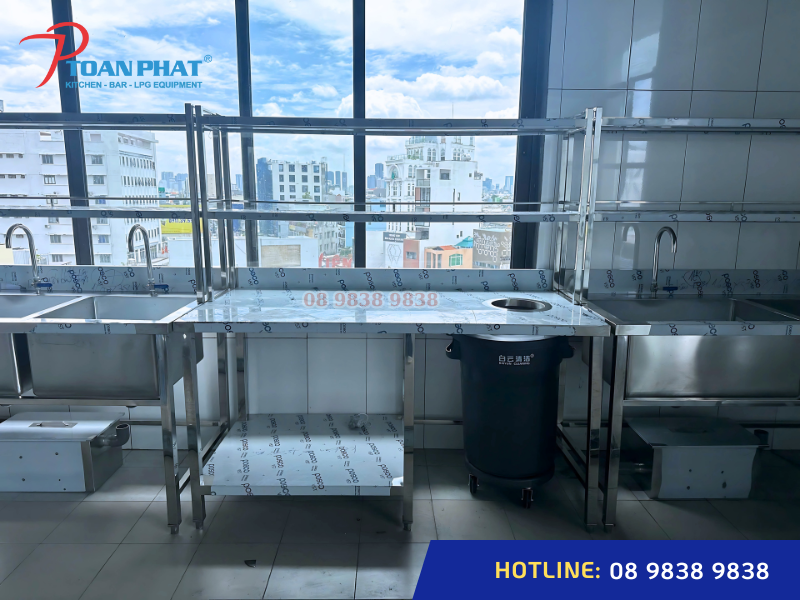 Bàn sơ chế inox 304 cao cấp, đa dạng mẫu mã | Giá tốt 7 Bàn sơ chế inox có giá trên