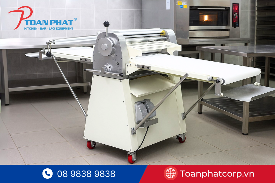 Toàn Phát cung cấp máy cán bột phục vụ cho việc làm bánh dễ dàng