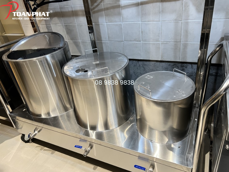 Dự án thi công hệ thống bếp công nghiệp GALAXY COFFEE & TEA 3 Bộ 3 nồi nấu phở bằng điện