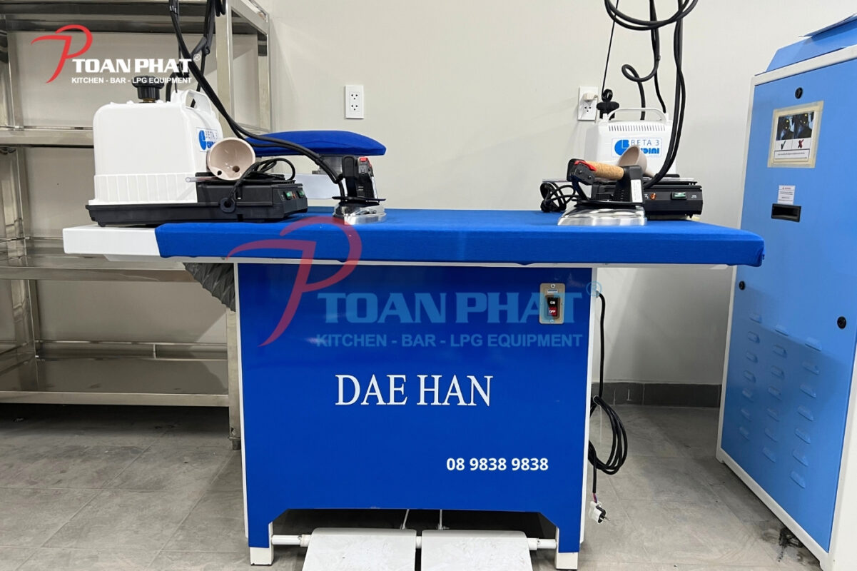 Bàn là hơi công nghiệp