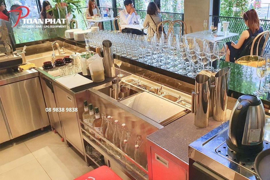 Kích thước quầy pha chế chuẩn 100% cho 5 loại hình phổ biến 4 Quầy pha chế chuẩn tại nhà hàng, quán bar