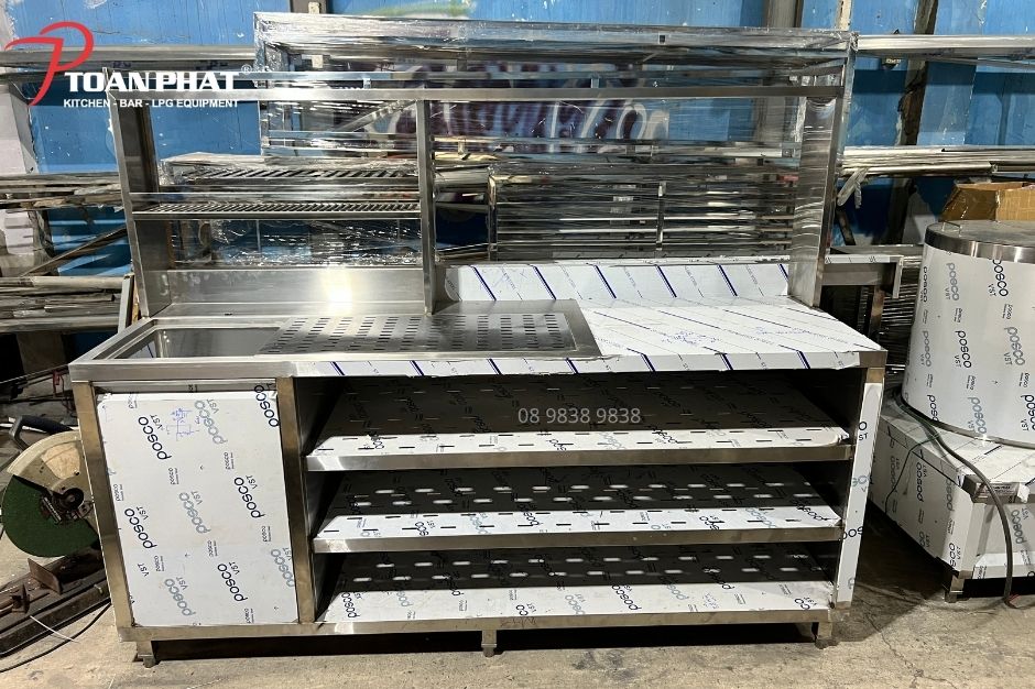 Kích thước quầy pha chế chuẩn 100% cho 5 loại hình phổ biến 7 Toàn Phát thiết kế quầy bar theo yêu cầu, phù hợp mọi mô hình