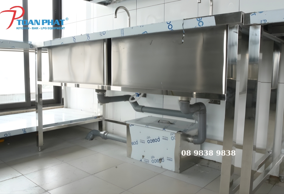 DỰ ÁN THI CÔNG HỆ THỐNG BẾP CÔNG NGHIỆP - NHÀ KHÁCH QUỐC HỘI 9 bep cong nghiep toan phat 2