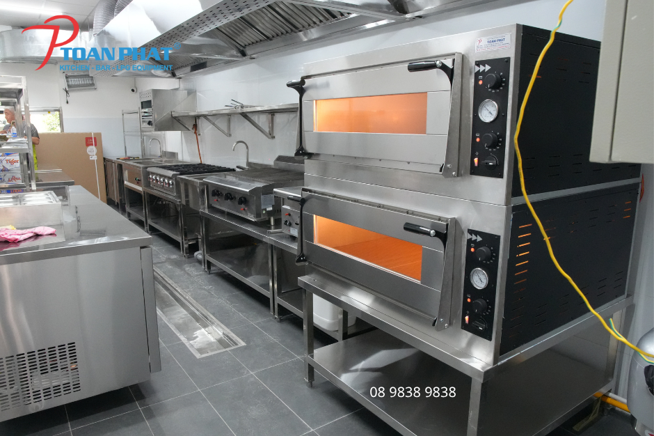 Lò nướng pizza dùng điện phù hợp với các nhà hàng hiện đại