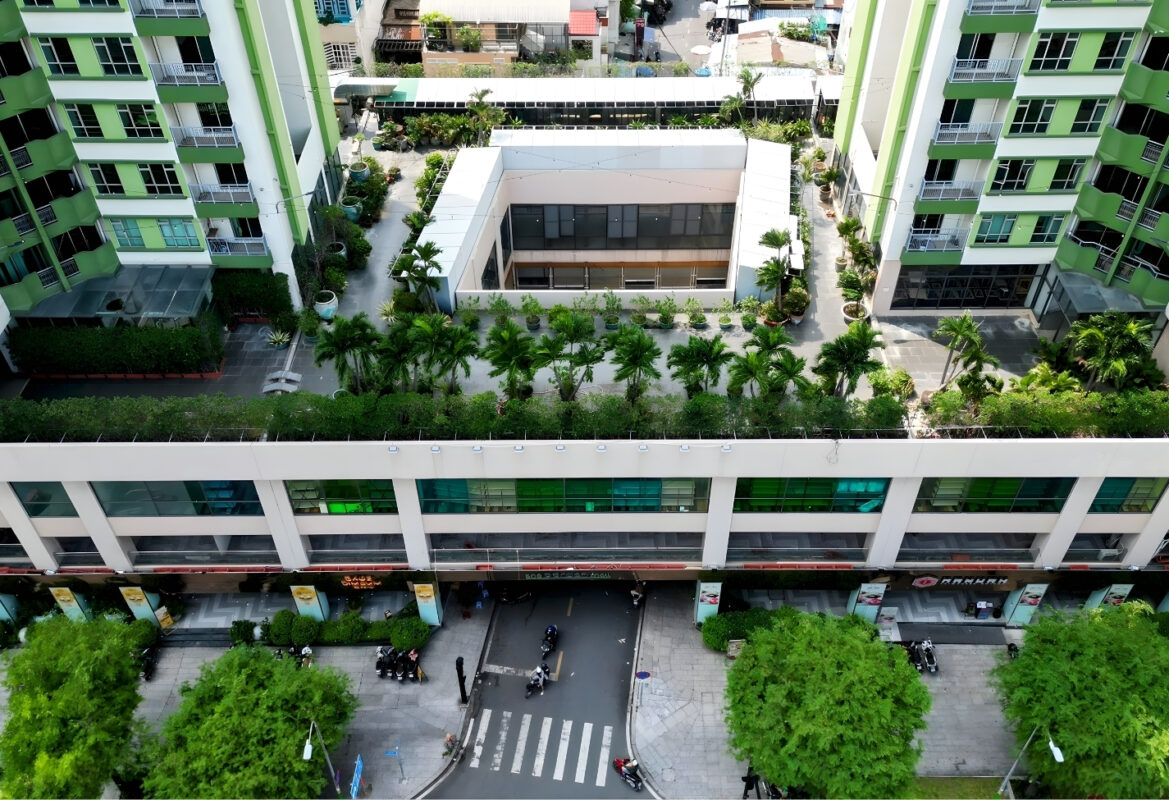 Toàn Phát thi công, lắp đặt bể tách mỡ công nghiệp cho Nhà hàng Thuận Kiều - The Garden Mall, Quận 5