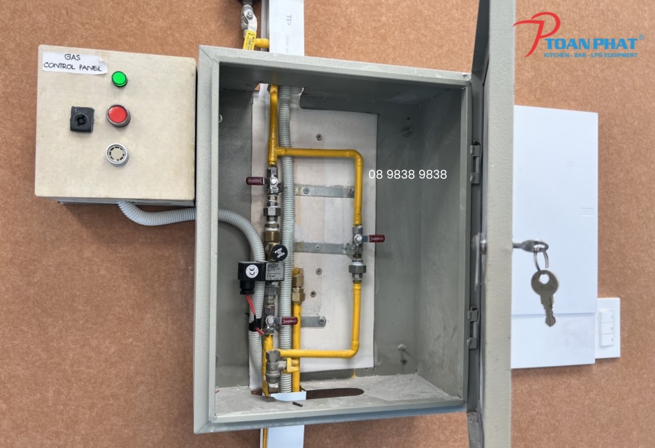 DỰ ÁN THI CÔNG HỆ THỐNG GAS TRƯỜNG QUỐC TẾ TP. HCM - HỌC VIỆN MỸ 9 thi cong he thong gas toan phat 1