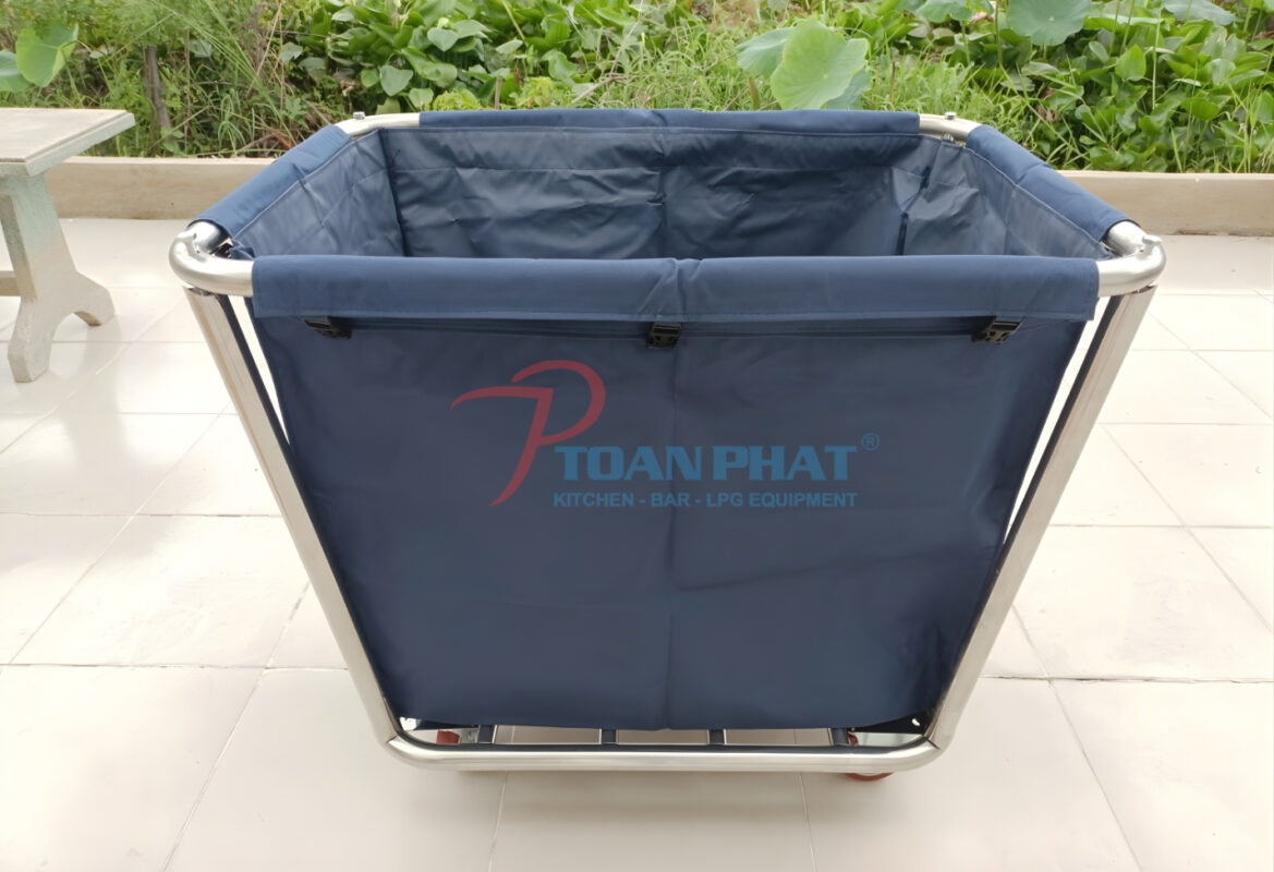 Xe đẩy đồ bẩn