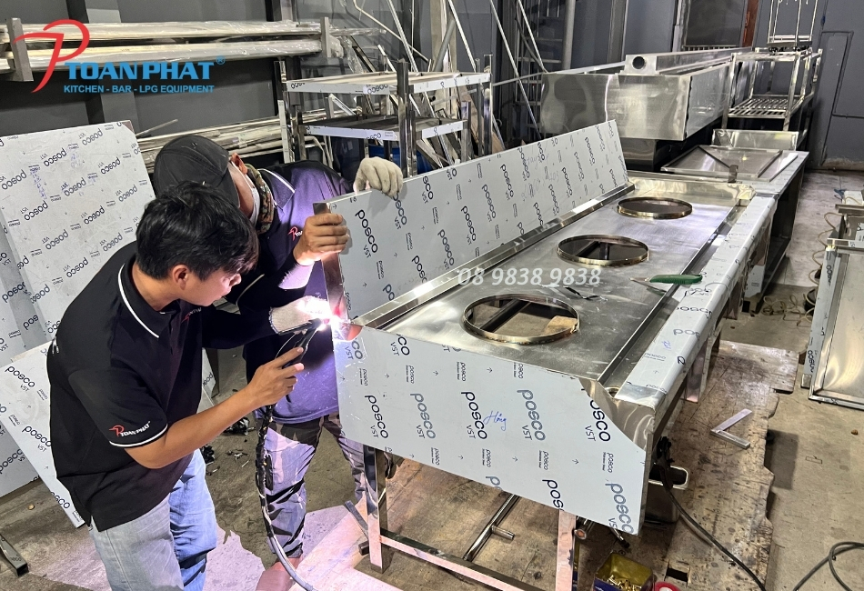 xuong inox bep cong nghiep