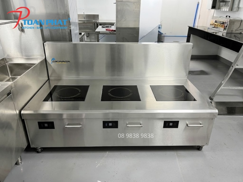 Bếp thấp điện từ ba họng Okinaga đa dạng nhiều mức công sức, dễ dàng lựa chọn cho mô hình bếp phù hợp