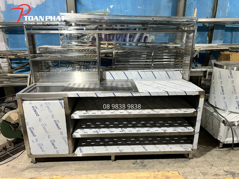 Mẫu quầy pha chế trà sữa inox dạng chữ I