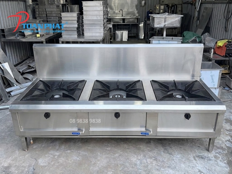 Tổng quan bếp hầm ba họng dùng gas chuyên dụng nấu nước lèo và món hầm