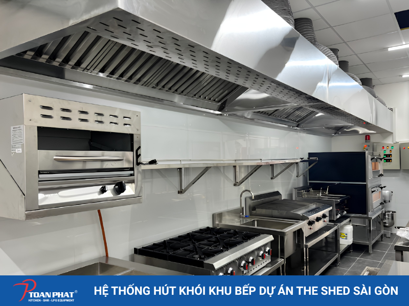 CHỤP HÚT KHÓI DẠNG VÁT 4 Chụp hút khói tại dự án khu bếp dự án The Shed Sài Gòn