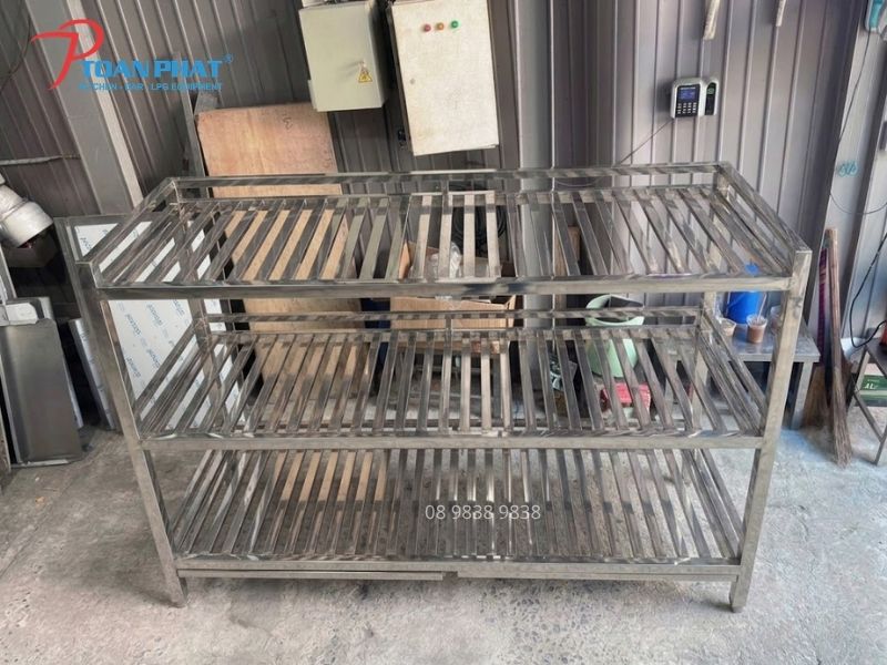 KỆ SONG INOX 3 TẦNG 2 Kệ song inox 3 tầng dùng làm gì?