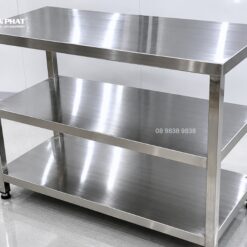 BÀN INOX 3 TẦNG 8 Mặt bàn inox 3 tầng chắc chắn, đảm bảo vệ sinh