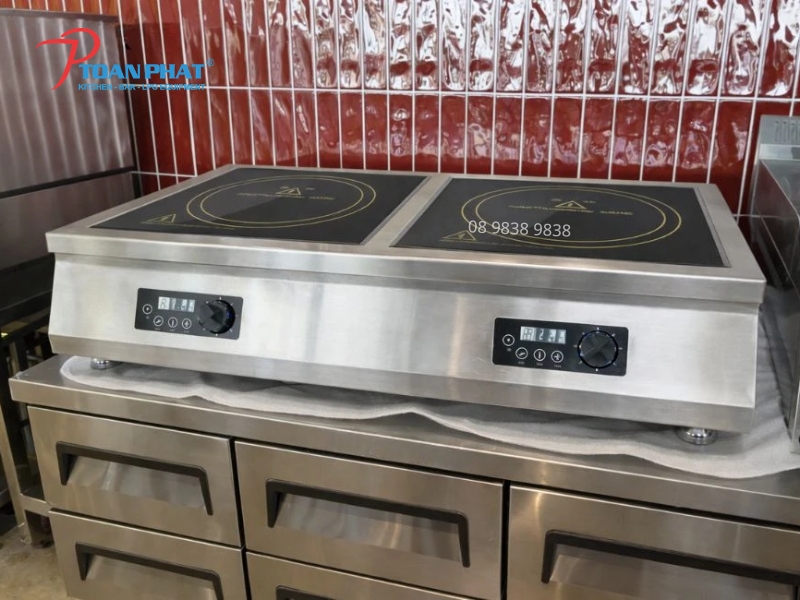 Bếp âu điện từ đôi để bàn Okinaga lắp đặt thực tế tại dự án tòa nhà Etown 4