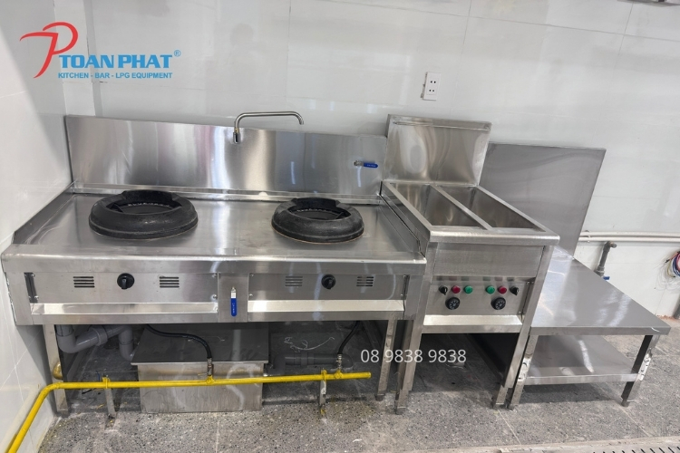 Thiết bị bếp từ inox 304 Posco bền bỉ trong môi trường nóng ẩm của khu bếp