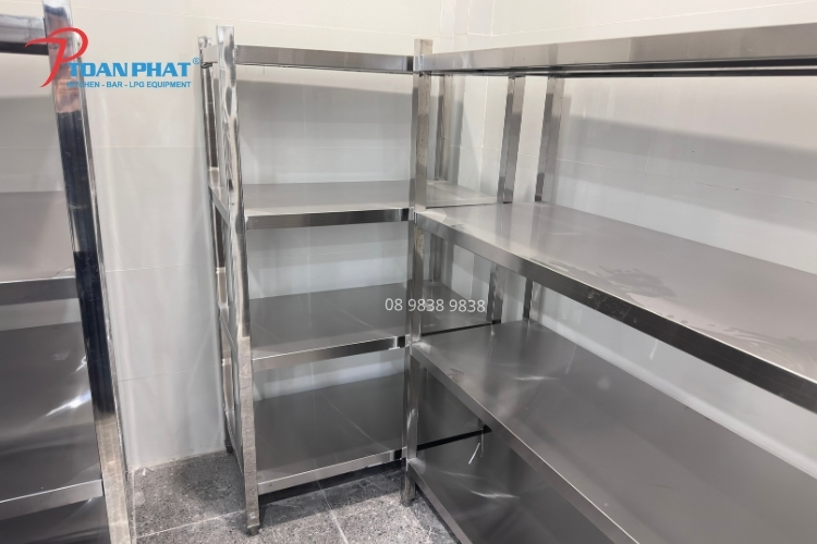 Kệ inox phẳng 4 tầng inox 304 Posco giúp lưu trữ thực phẩm khô
