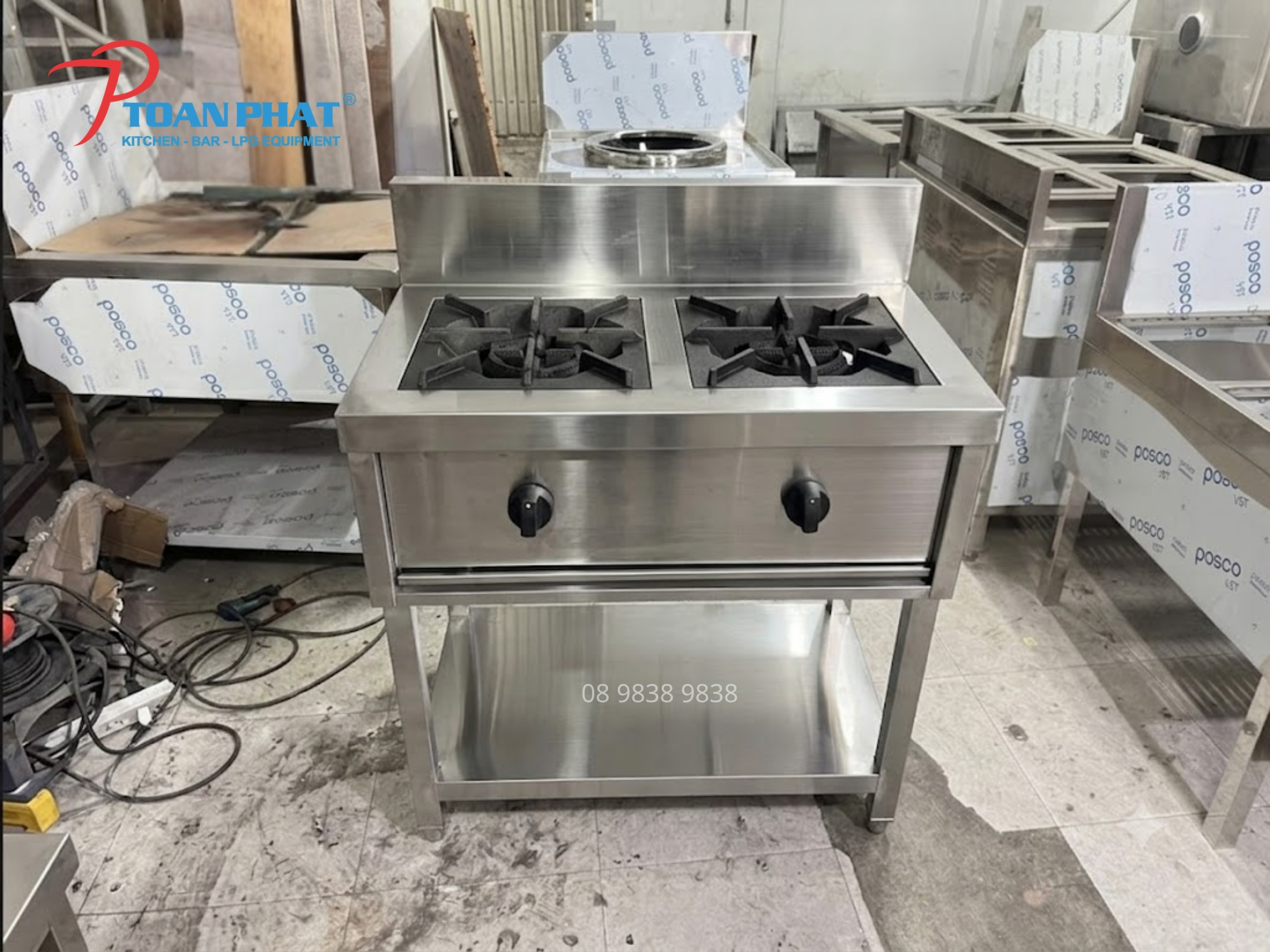 Bếp Âu 2 họng vận hành ổn định, bền bỉ