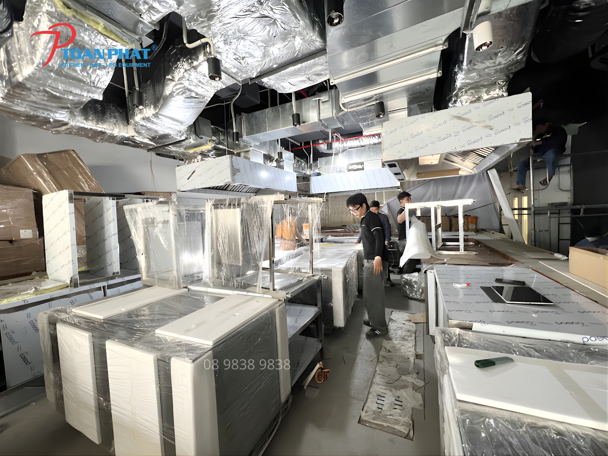 TOÀN PHÁT THIẾT KẾ - THI CÔNG BẾP TÀU DU LỊCH TRỌN GÓI 5 Mô hình bếp galley tối ưu không gian trên tàu du lịch