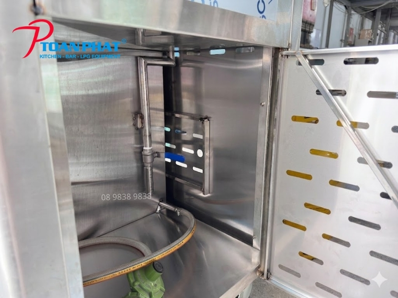 TỦ HẤP DIMSUM DÙNG GAS 5 Hệ thống đốt gas hạ áp vận hành ổn định, hỗ trợ gia nhiệt nhanh và kiểm soát dễ dàng