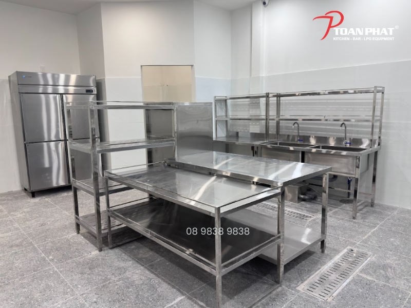 Thiết kế thi công bếp 200 suất ăn cho nhà hàng, quán ăn 1 Tiêu chuẩn diện tích cho khu bếp nhà hàng 200 suất ăn