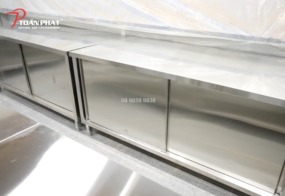 Bàn tủ inox