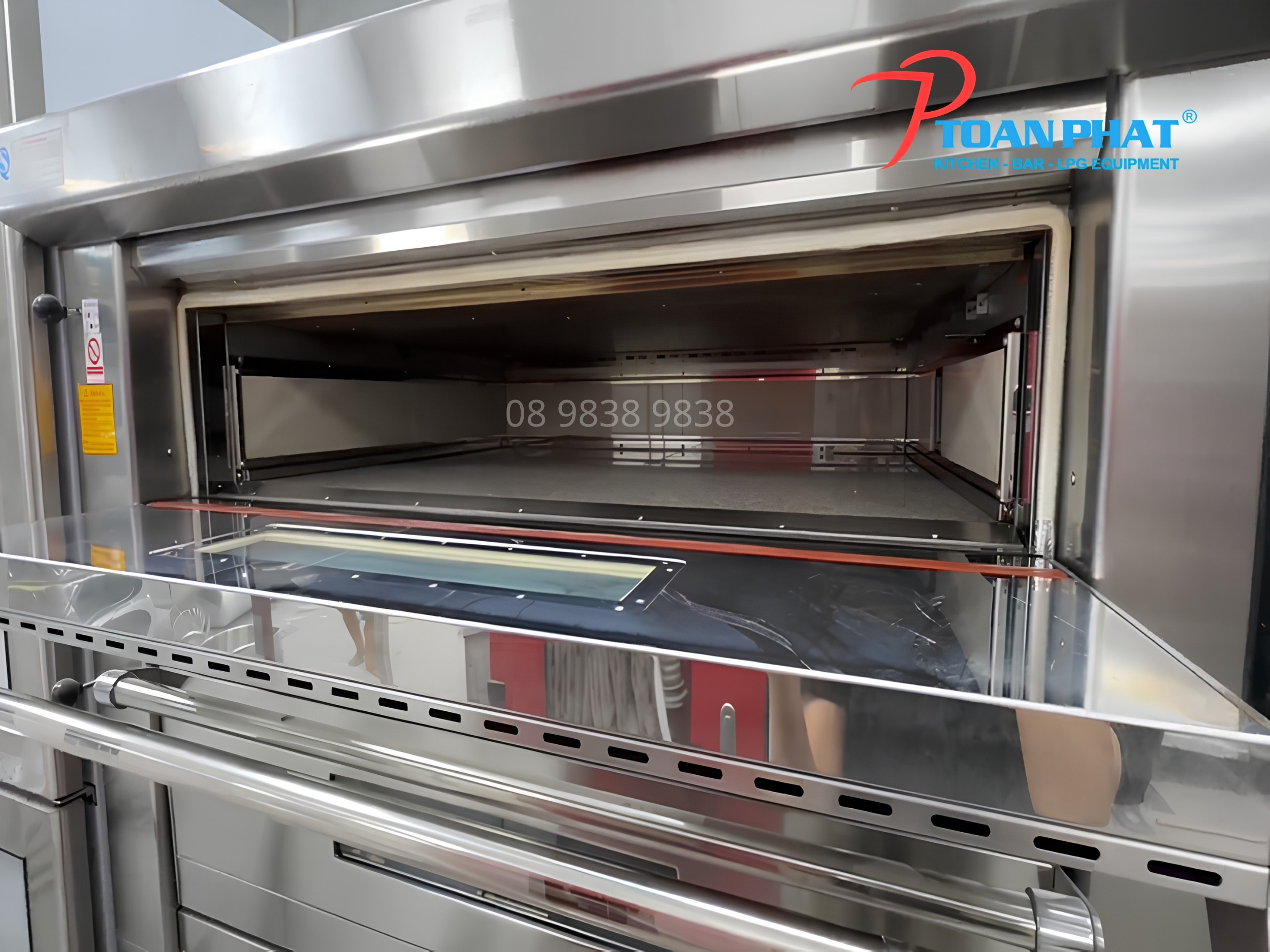 Lò nướng điện 3 tầng World Seiki JE23T-R thiết kế tháo rời từng tầng, thuận tiện vận chuyển và lắp đặt.
