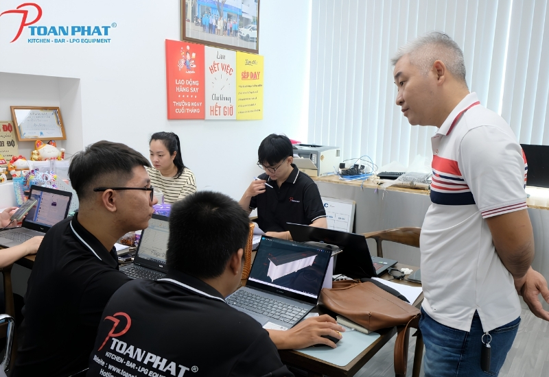 Đội ngũ công ty Toàn Phát