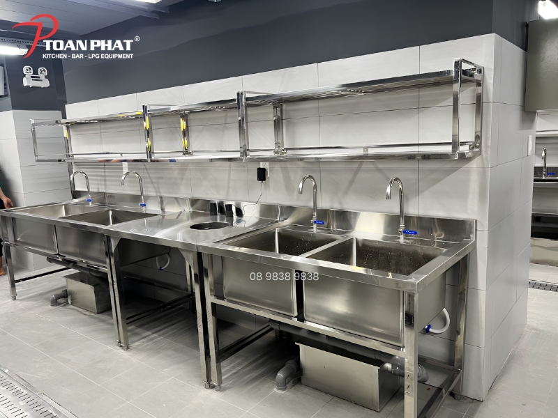 THI CÔNG BỂ TÁCH MỠ INOX CÔNG NGHIỆP TRỌN GÓI 17 Bể tách mỡ inox Toàn Phát thi công cho Trung tâm thương mại Bcons