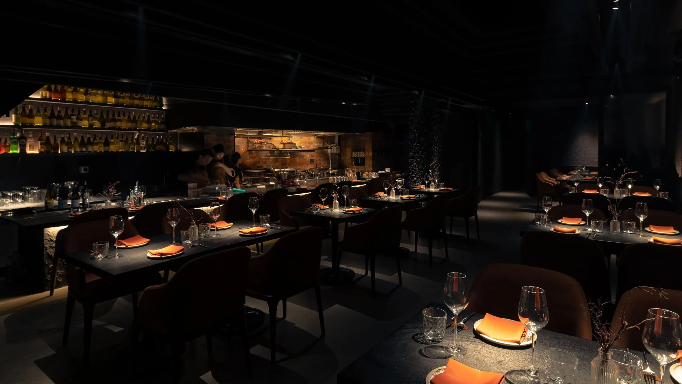 TOÀN PHÁT THIẾT KẾ & THI CÔNG BẾP NHÀ HÀNG ESTA SAIGON 2 Bài toán đặc thù trong thiết kế bếp Live Fire Cooking tại Esta Saigon
