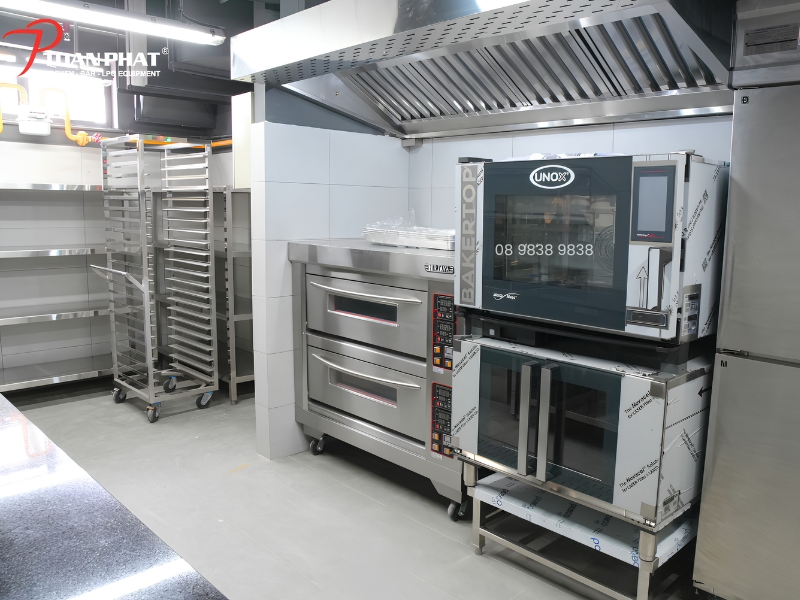 Những thiết bị cần thiết cho mô hình nhà hàng Bakery & Cafe 3 Lo nuong banh