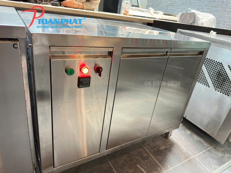 TOÀN PHÁT THIẾT KẾ & THI CÔNG BẾP NHÀ HÀNG ESTA SAIGON 7 Tủ giữ nóng thức ăn inox