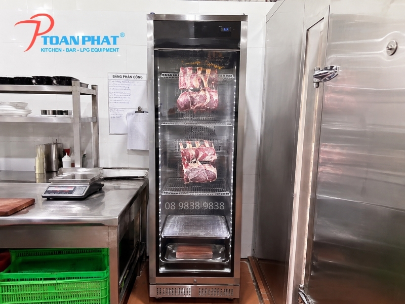 TỦ Ủ KHÔ OKINAGA DA400S 5 Tủ ủ khô Okinaga DA400S trong khu sơ chế