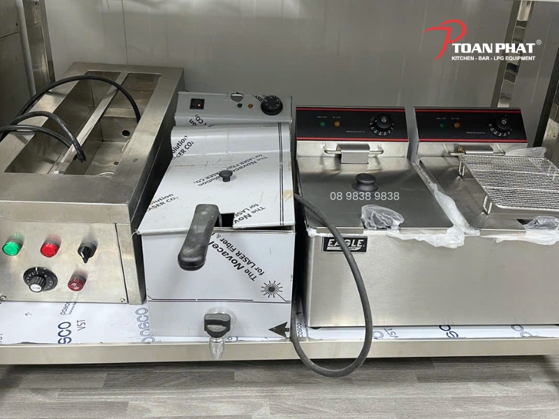Showroom thiết bị bếp công nghiệp Toàn Phát 7 Bếp chiên nhúng